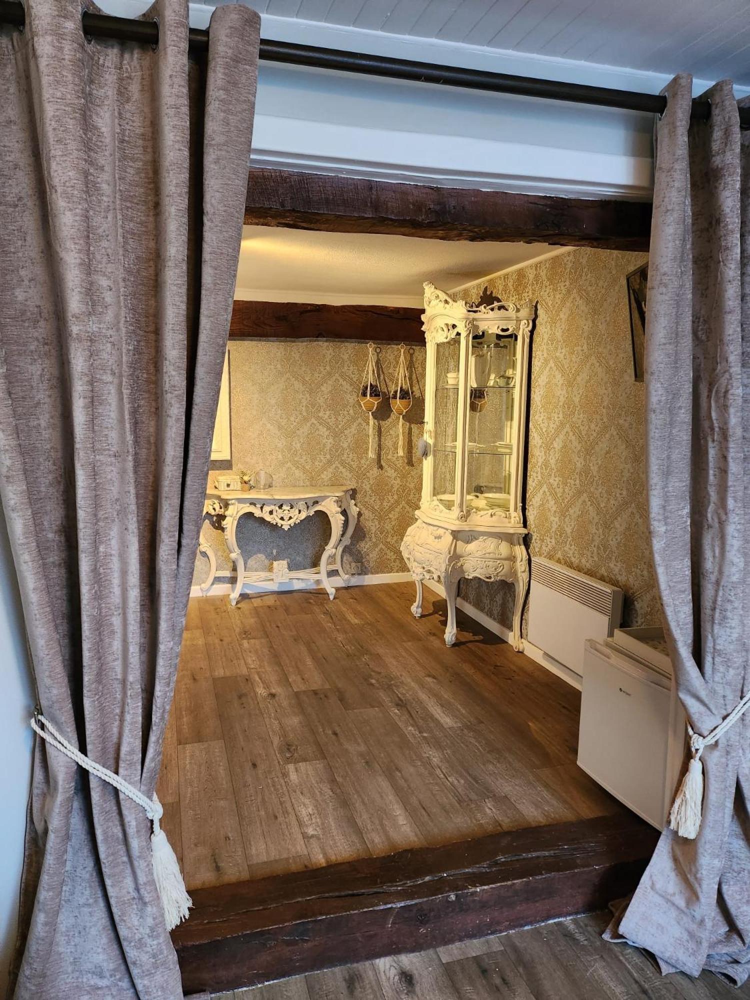 De La Chaloire 2* La Petite-Verrière