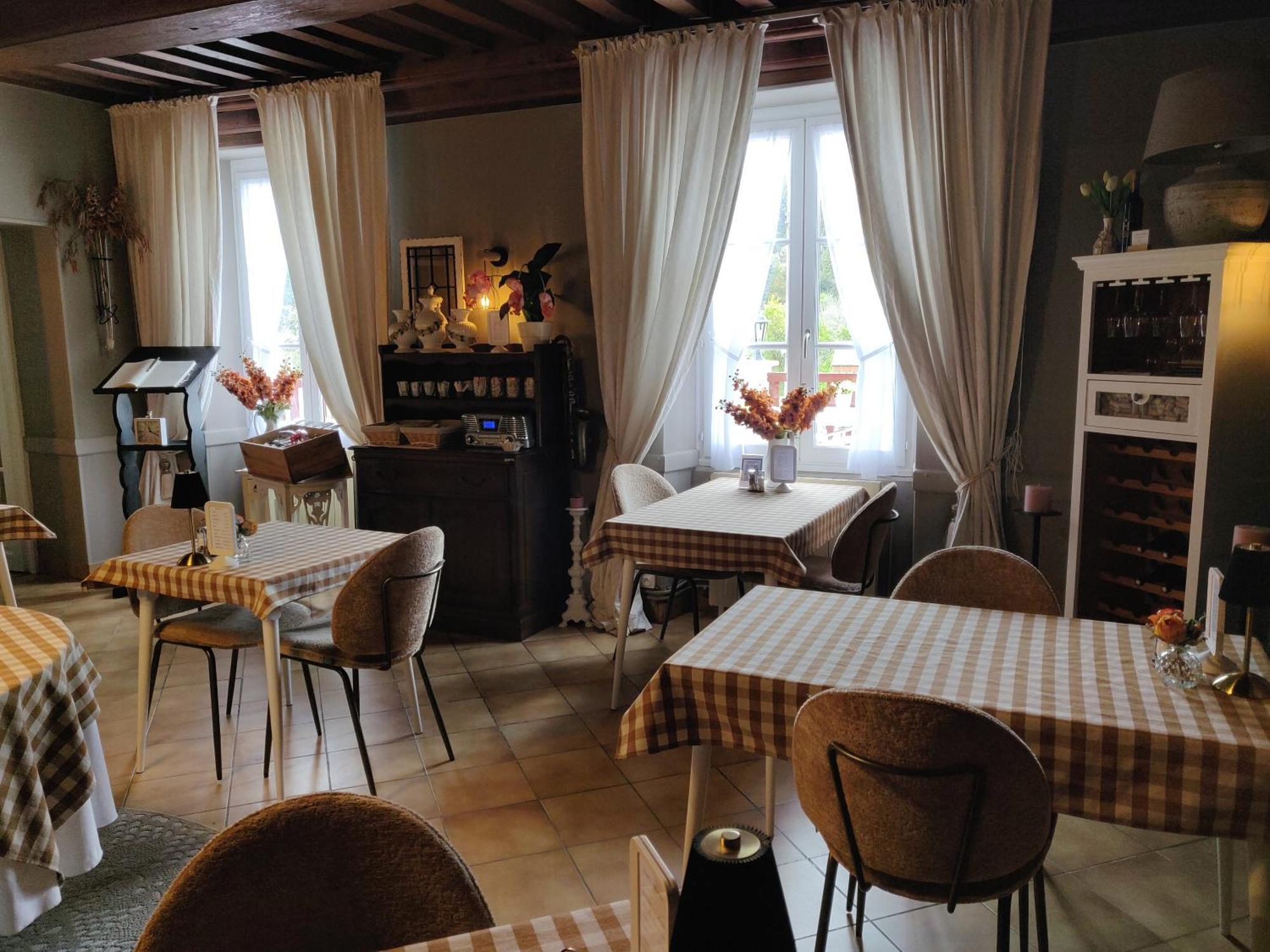 Bed & Breakfast De La Chaloire 2*